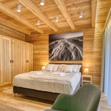 Kralovoholska 게스트하우스 3*